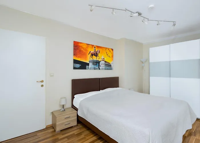 Karmeliter Flat | Contactless Check-in *